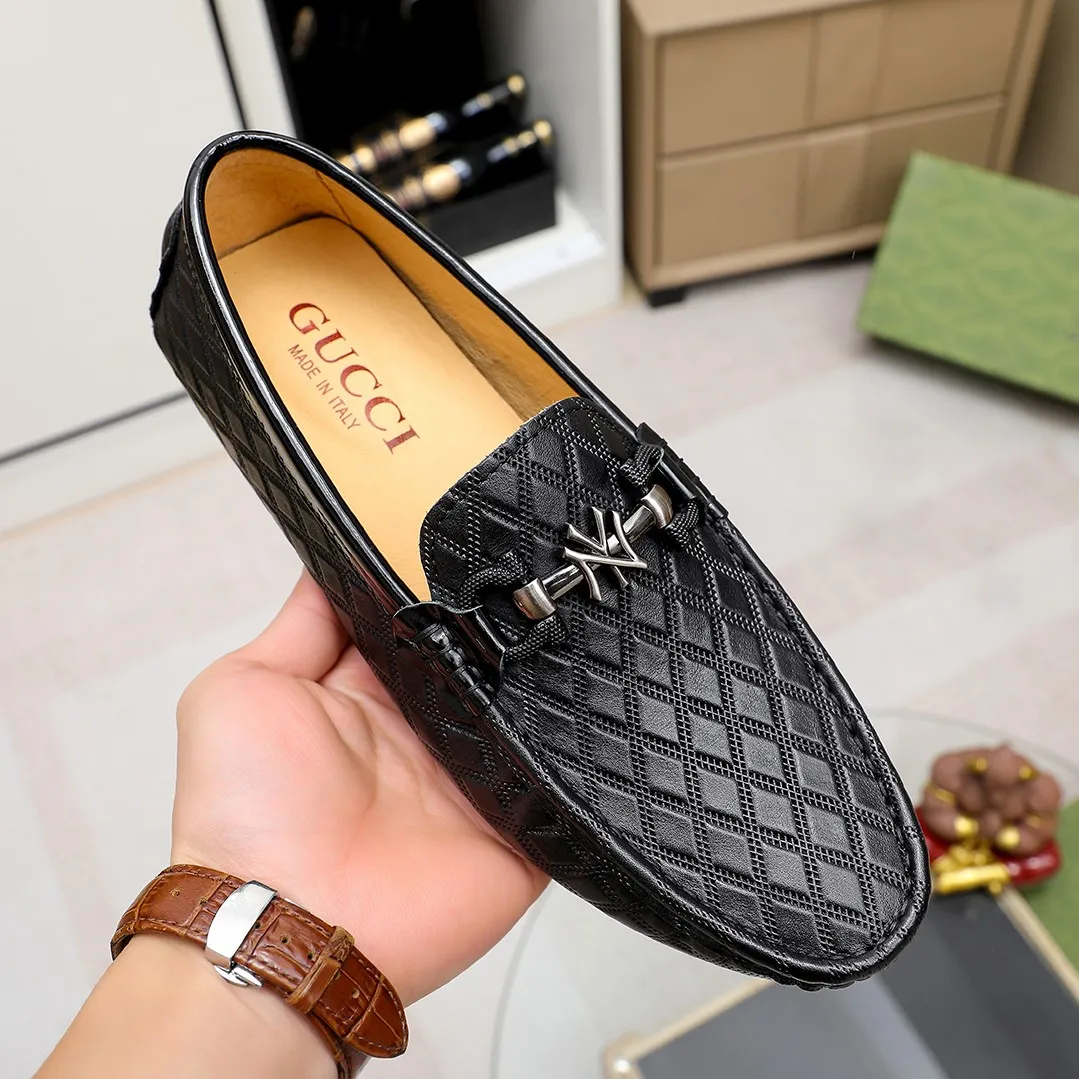 Men's shoes💰360💰🕷🕷️【 GUCCI 】Gucci's best-selling trendy men's casual slip-on shoes 🇨🇳Official website original 1:1 mold 💯Original quality, fine workmanship ☘Fashionable and versatile, perfect shape, comfortable on the feet 🍓Trendy men's recommended model, imported cowhide on the top layer 🎋High-quality pigskin lining, rubber wear-resistant and non-slip outsole, high-end atmosphere, worth owning 🍉Optional 38-44